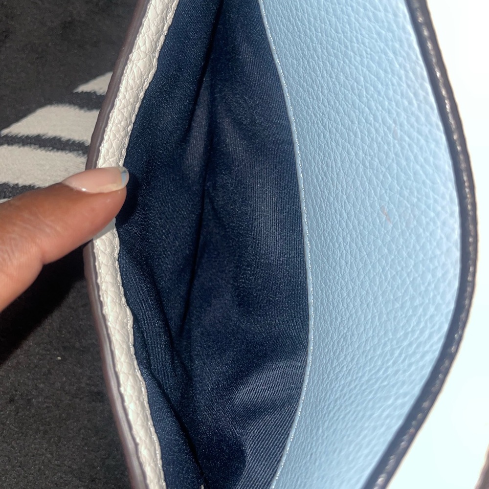 COACH **Authentic** Jes Crossbody Bag - Picture 7 of 9